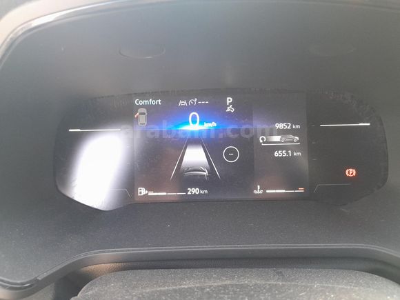 Sahibinden Renault Captur 1.3 TCe Techno 2025 Model  8.000 km Gri
