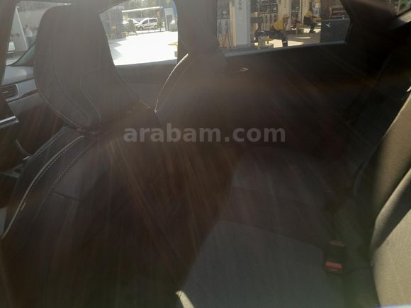 Sahibinden Renault Captur 1.3 TCe Techno 2025 Model  8.000 km Gri