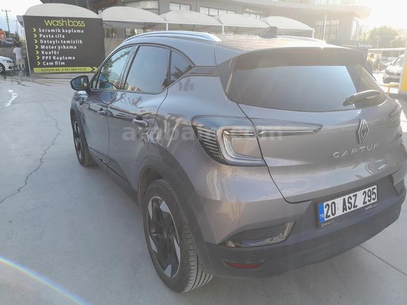 Sahibinden Renault Captur 1.3 TCe Techno 2025 Model  8.000 km Gri