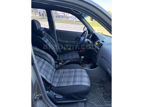 Sahibinden Hyundai Accent 1.6 Admire 2004 Model 