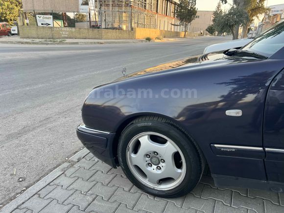 UĞURAUTO dan dolular dolusu Mercedes - Benz E 200 Avantgarde e2 paket