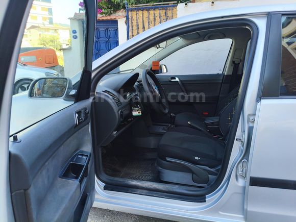 Sahibinden Volkswagen Polo 1.4 Basicline 2004 Model  228.000 km Gri (Gümüş)