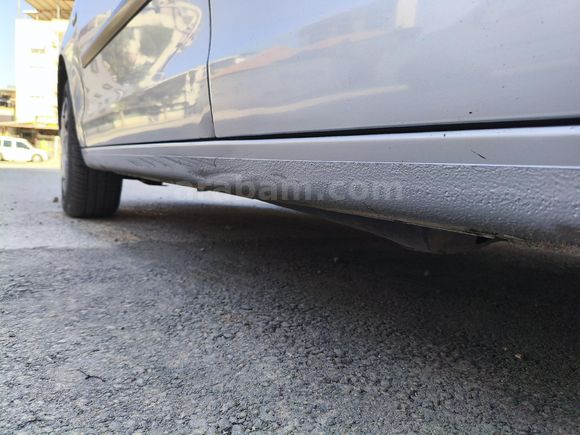 Sahibinden Volkswagen Polo 1.4 Basicline 2004 Model  228.000 km Gri (Gümüş)