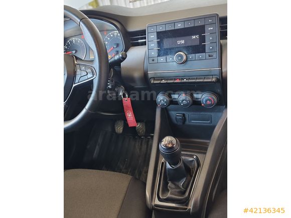 RENAULT CLİO 1.0 MANUEL TEMİZ UYGUN FİYAT