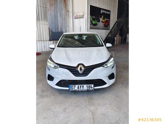 RENAULT CLİO 1.0 MANUEL TEMİZ UYGUN FİYAT