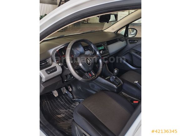 RENAULT CLİO 1.0 MANUEL TEMİZ UYGUN FİYAT