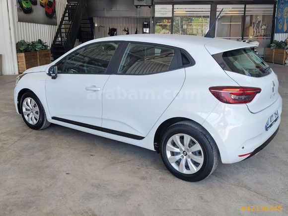 RENAULT CLİO 1.0 MANUEL TEMİZ UYGUN FİYAT