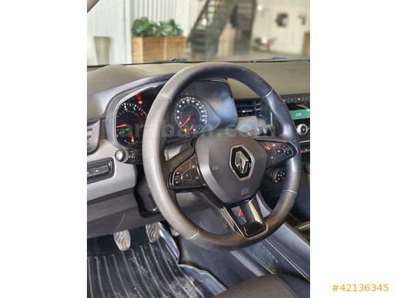 RENAULT CLİO 1.0 MANUEL TEMİZ UYGUN FİYAT