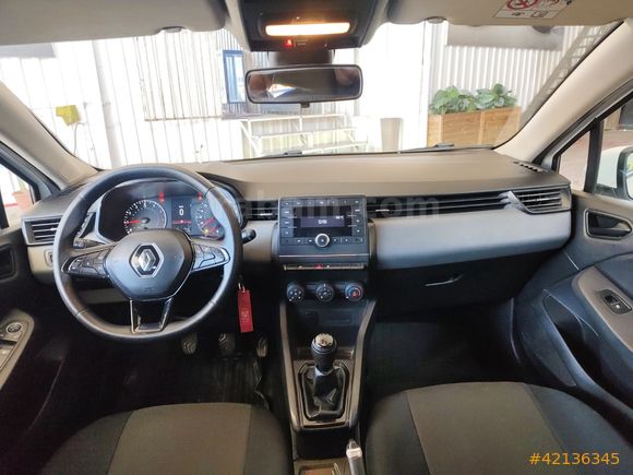 RENAULT CLİO 1.0 MANUEL TEMİZ UYGUN FİYAT