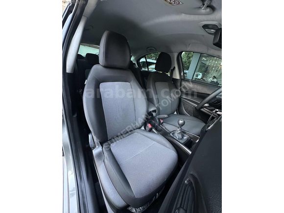 SÜMERHAN OTO | 2025 MODEL FİAT EGEA 1.4 FİRE EASY