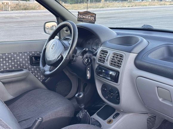CLİO 1.5dCi KLİMALI+SORUNSUZ+MÜKEMMEL TEMİZLİKTE+UYGUN RAKAM
