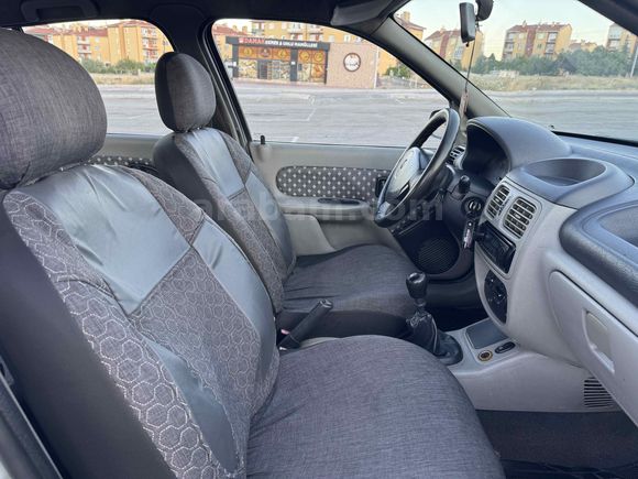 CLİO 1.5dCi KLİMALI+SORUNSUZ+MÜKEMMEL TEMİZLİKTE+UYGUN RAKAM