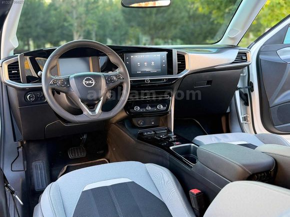 2024 OPEL MOKKA HASAR KAYITSIZ DÜŞÜK KM
