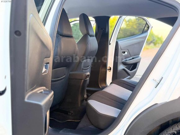 2024 OPEL MOKKA HASAR KAYITSIZ DÜŞÜK KM