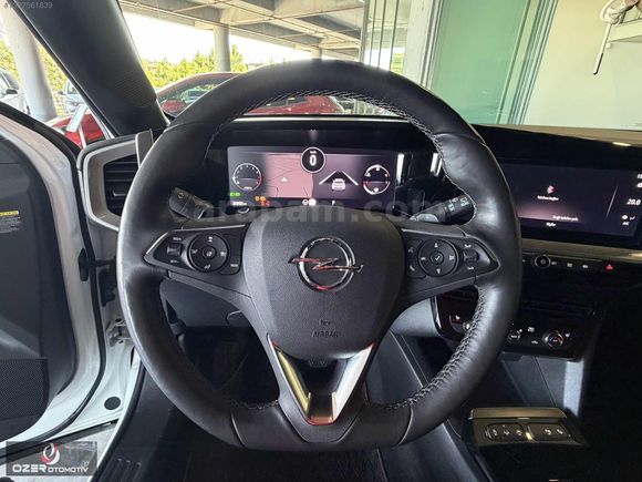 OPEL-MOKKA-1.2 T-ULTİMATE-20 BİN KM-KK.TAKSİT