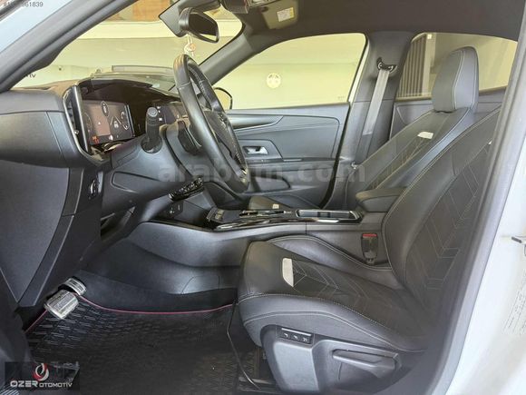 OPEL-MOKKA-1.2 T-ULTİMATE-20 BİN KM-KK.TAKSİT