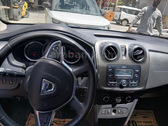 Hasar kayıtsız Dacia Sandero 1.5 dCi Stepway Style 2018 Model