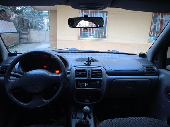 Sahibinden Renault Clio 1.4 RNA 2000 Model