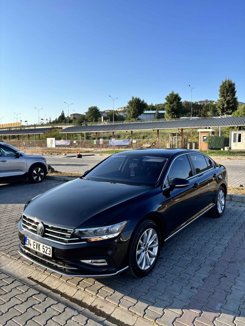Sahibinden Volkswagen Passat 1.5 TSi Business 2021 Model İstanbul 144.000 km Siyah 3