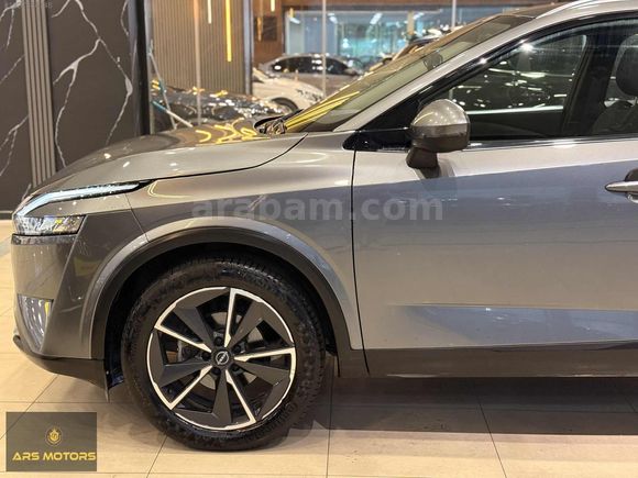 2023 MODEL QASHQAİ SKY PACK 1.3 DIG-T CAM TAVAN SERVİS BAKIMLI