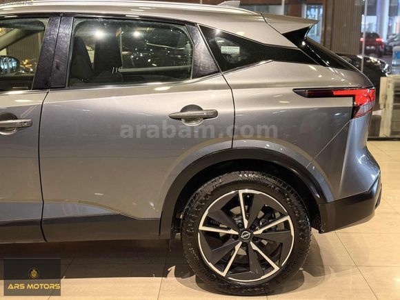 2023 MODEL QASHQAİ SKY PACK 1.3 DIG-T CAM TAVAN SERVİS BAKIMLI