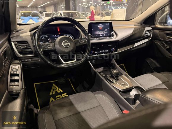 2023 MODEL QASHQAİ SKY PACK 1.3 DIG-T CAM TAVAN SERVİS BAKIMLI