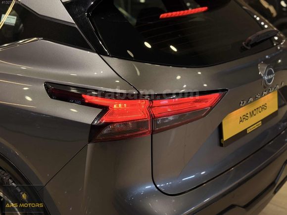 2023 MODEL QASHQAİ SKY PACK 1.3 DIG-T CAM TAVAN SERVİS BAKIMLI