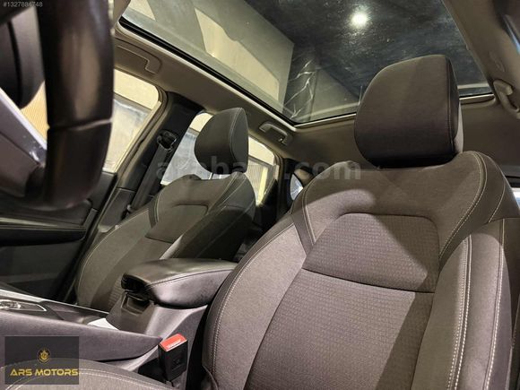 2023 MODEL QASHQAİ SKY PACK 1.3 DIG-T CAM TAVAN SERVİS BAKIMLI