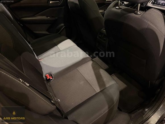 2023 MODEL QASHQAİ SKY PACK 1.3 DIG-T CAM TAVAN SERVİS BAKIMLI