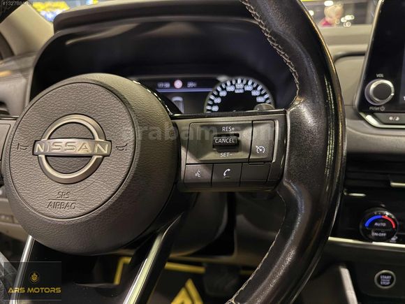 2023 MODEL QASHQAİ SKY PACK 1.3 DIG-T CAM TAVAN SERVİS BAKIMLI