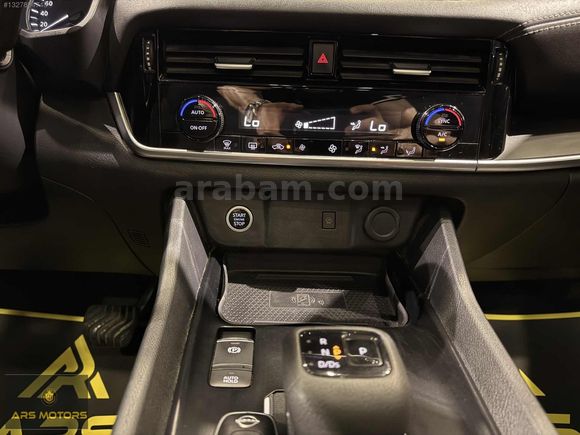 2023 MODEL QASHQAİ SKY PACK 1.3 DIG-T CAM TAVAN SERVİS BAKIMLI