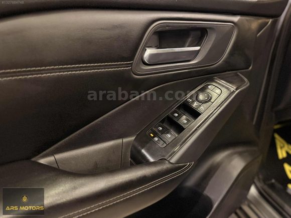 2023 MODEL QASHQAİ SKY PACK 1.3 DIG-T CAM TAVAN SERVİS BAKIMLI