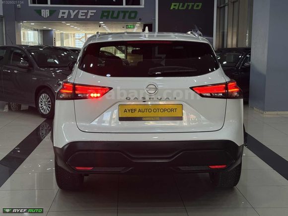 2024 84 BİN'DE QASHQAİ 1.3 DIG-T SKYPACK CAM TAVANLI SERVİS B.