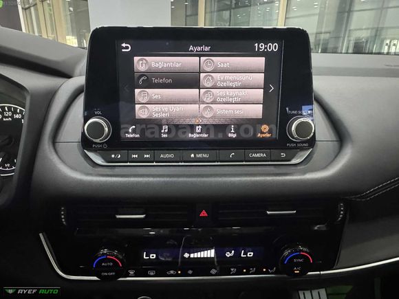 2024 84 BİN'DE QASHQAİ 1.3 DIG-T SKYPACK CAM TAVANLI SERVİS B.