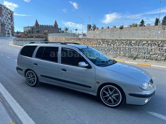 Sahibinden Renault Megane 1.4 RTA 2001 Model 