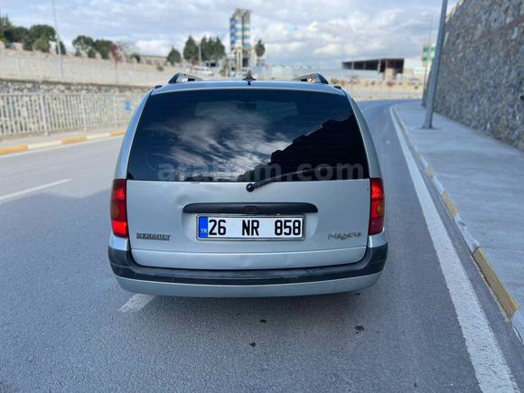 Sahibinden Renault Megane 1.4 RTA 2001 Model 