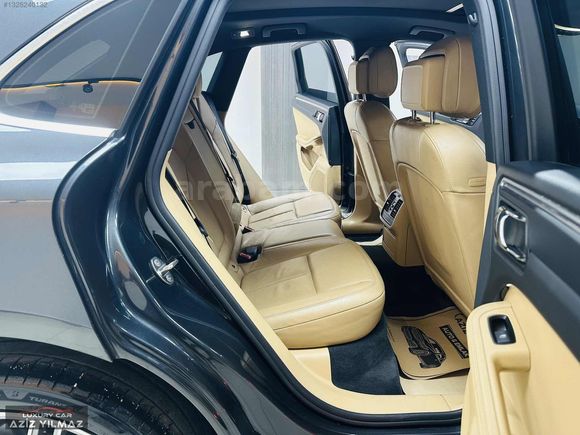 AZİZ YILMAZ'DAN 2016 PORSCHE MACAN 2.0 LASMAN RENK BAYİ