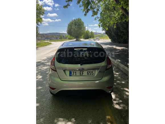 Sahibinden Ford Fiesta 1.6 Titanium 2013 Model 