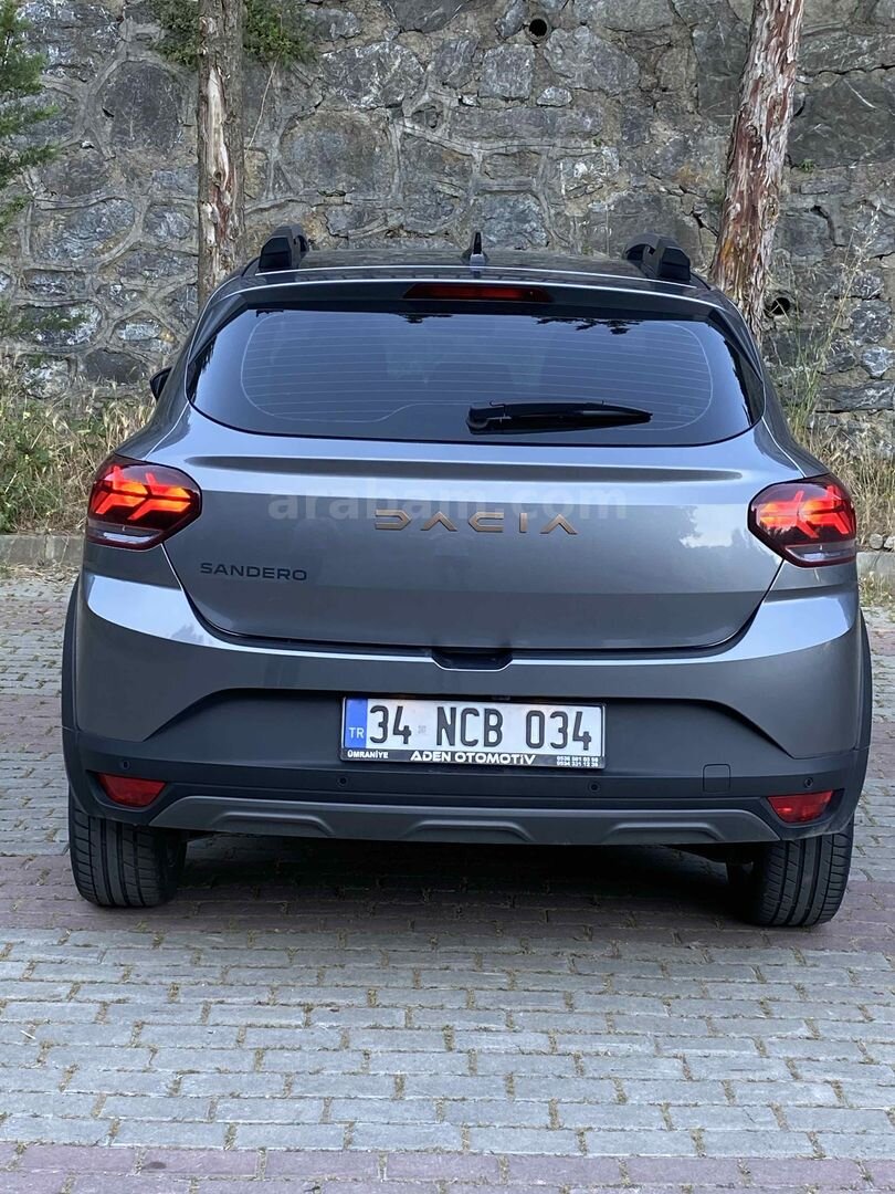 Galeriden Dacia Sandero 1.0 TCe Extreme 2025 Model İstanbul 22.837 km Gri (titanyum) 6