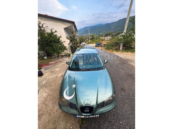 Sahibinden Seat Cordoba 1.4 Basic 2004 Model  280.000 km Yeşil (metalik)