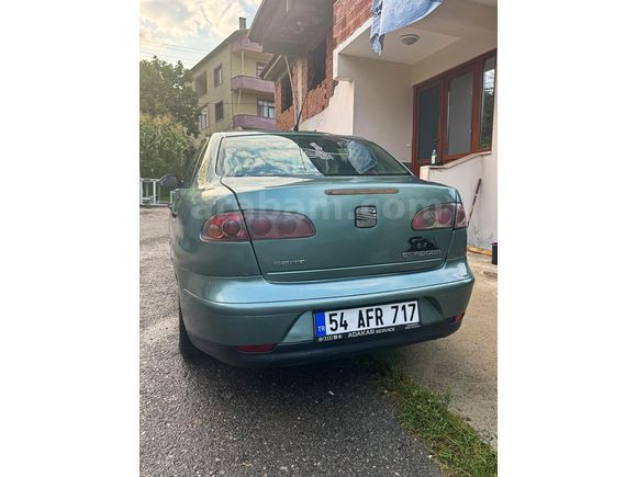 Sahibinden Seat Cordoba 1.4 Basic 2004 Model  280.000 km Yeşil (metalik)