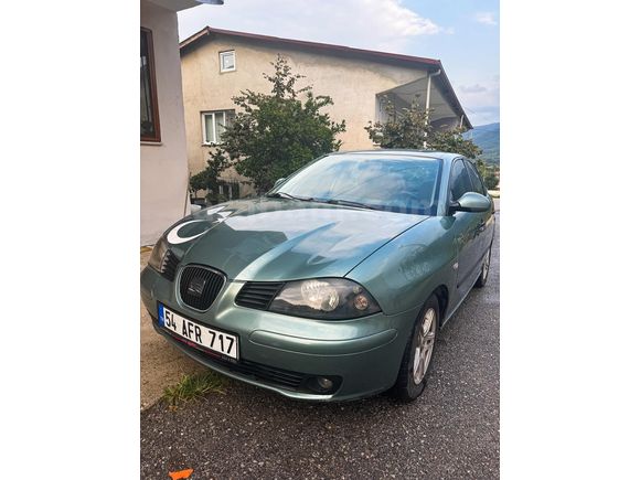 Sahibinden Seat Cordoba 1.4 Basic 2004 Model  280.000 km Yeşil (metalik)
