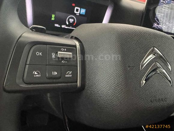 OTTOMOBİLE 2024 CITROEN C4 SHINE 1.2 130 HP 8 İLERİ HATASIZ