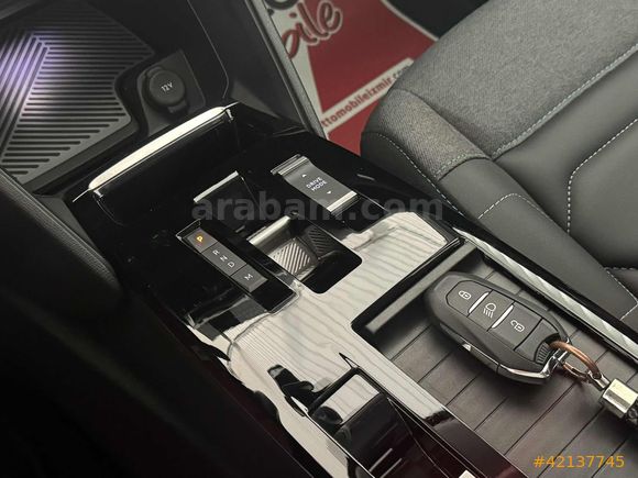 OTTOMOBİLE 2024 CITROEN C4 SHINE 1.2 130 HP 8 İLERİ HATASIZ