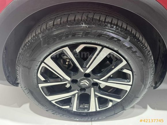 OTTOMOBİLE 2024 CITROEN C4 SHINE 1.2 130 HP 8 İLERİ HATASIZ