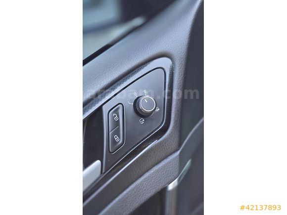 ÖNER AUTO'DAN___2015 GOLF 1.6 TDI CAM TAVAN TR NİN EN DOLUSU