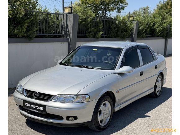CEM MOTORS// 2000 MODEL TEMİZ BAKIMLI/KLİMALI/OPEL VECTRA