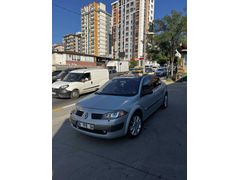 Sahibinden Renault Megane 1.6 16walf Dynamique tecno plus 2004 Model  186.252 km Gri (Gümüş)