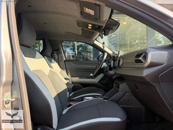 -VEGAS MOTORS- 2025 RENAULT DUSTER 1.6 E-TECH TECHNO G.GORUS