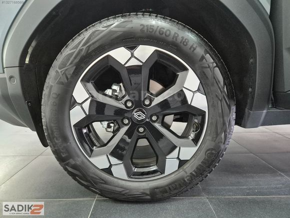 SADIK2'DEN 2025 RENAULT DUSTER TECHNO 1.3 TCE EDC 145 BG %20 KDV